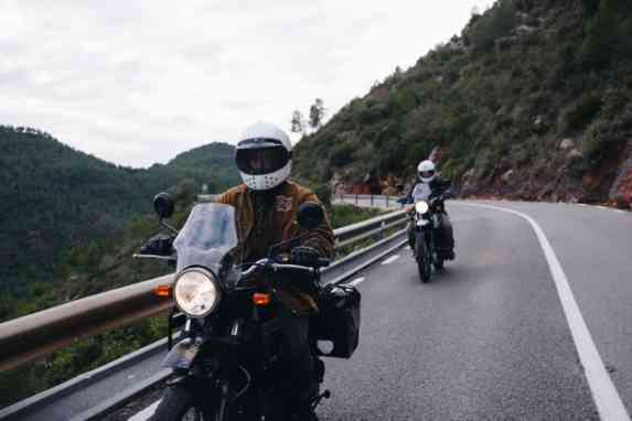 Selalu Terapkan 8 Hal Ini Supaya Aman Dan Nyaman Saat Berkendara Sepeda Motor