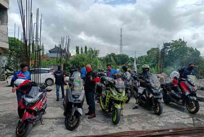 Komunitas Motor Ini Rayakan Ulang tahun Dengan Cara Sederhana