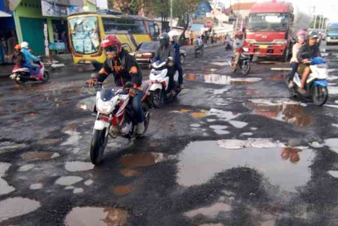Komponen Ini Rawan Rusak Jika Motor Sering Hantam Lubang di jalan