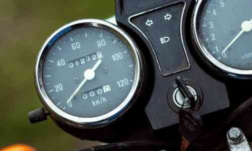  Dampak Buruk kalau Motor Sering Kehabisan Bahan Bakar
