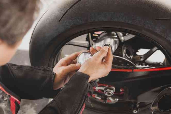 Efek Jika Ban Motor Kamu Kekurangan Angin
