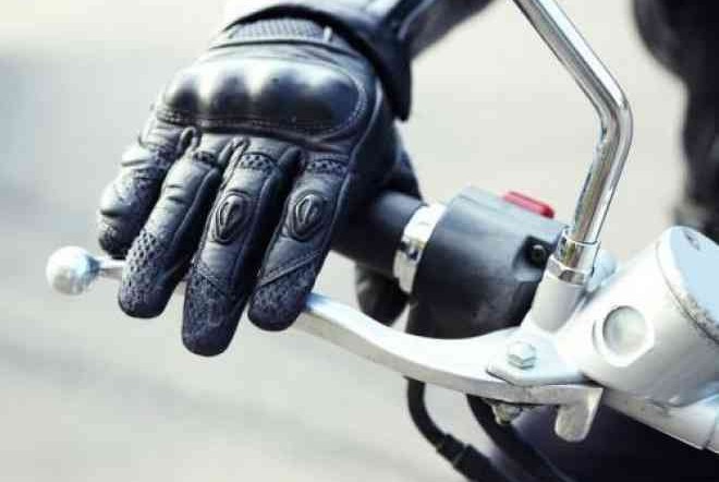 Cara Mudah Merawat Selang Rem Motor