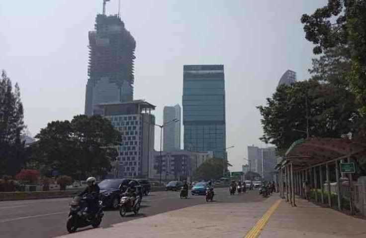 Hukuman Denda Merokok Sambil Berkendara