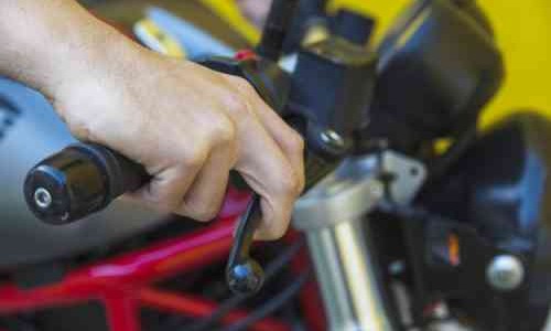 Kesalahan Yang Membuat Kampas Rem Cepat Habis