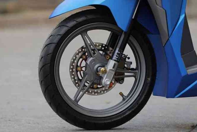Cara Merawat Ban Motor Supaya Tidak Cepat Botak