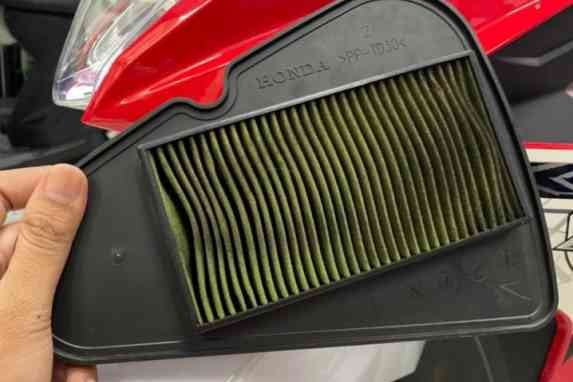 Cara Membersihkan Filter Udara Motor Matic, Mudah Banget