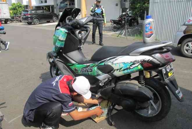 Tips Merawat Motor di Rumah, Kamu Bisa Kerjakan Sendiri