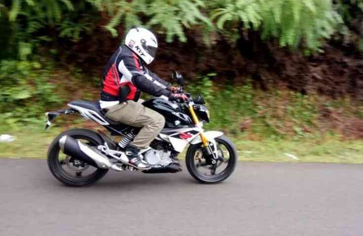 Cara Aman dan Nyaman Melibas Tanjakan Pakai Motor Kopling