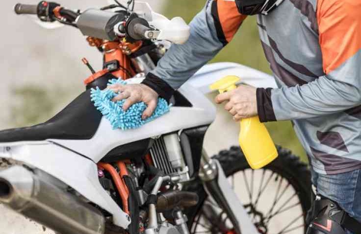 Mesin Motor Masih Panas Jangan Langsung Dicuci, Ini Dampak Buruknya