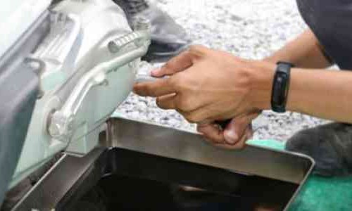 Perhatikan, Mungkin Ini Penyebab Oli Motor Bocor atau Rembes