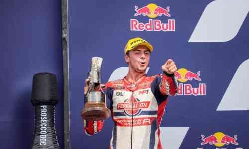  Luar Biasa, Fabio Di Giannantonio Berhasil Finis ke 2 di Moto2 Austin 2021