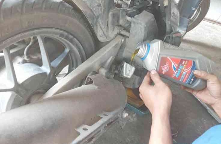 Ganti Oli Motor Matic Jangan Tunggu Habis, Segera Lakukan Jika Tidak Mau Terjadi Seperti ini