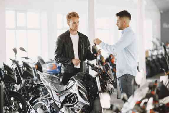 Mau Beli Motor Sport Bekas, Simak Tipsnya Berikut ini