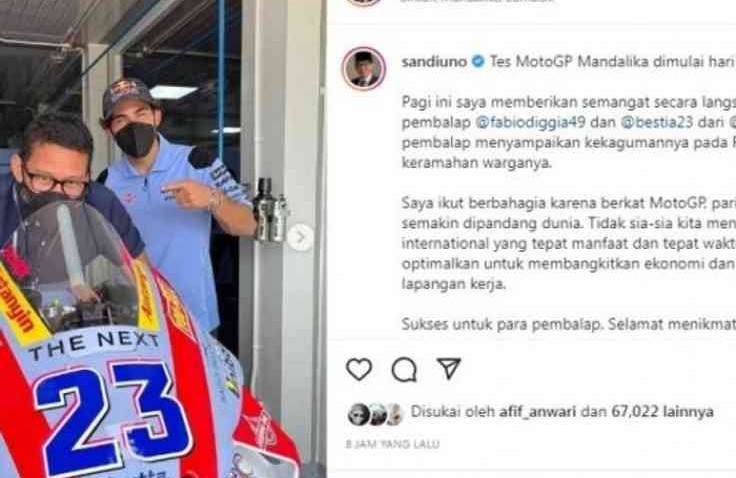  Sandiaga Uno Naik Motor Federal Oil Gresini Racing MotoGP di Sirkuit Mandalika 2022