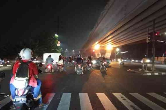 Mau Berkendara Malam Hari, Perhatikan Hal Berikut Ini Supaya Aman Selama Perjalanan