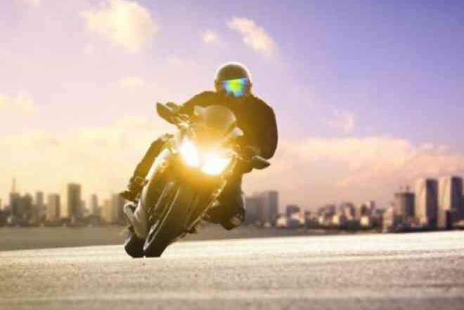 Tips Jitu Cegah Ban Ngunci Saat Melakukan Pengereman