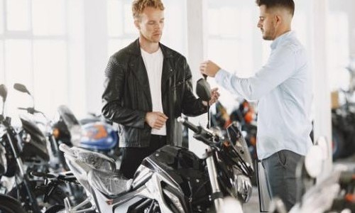 Simak Tips Supaya Aman Membeli Motor Sport Bekas