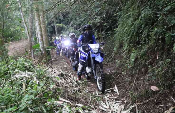 Komunitas Yamaha WR 155 R Ngabuburit Explore Merapi