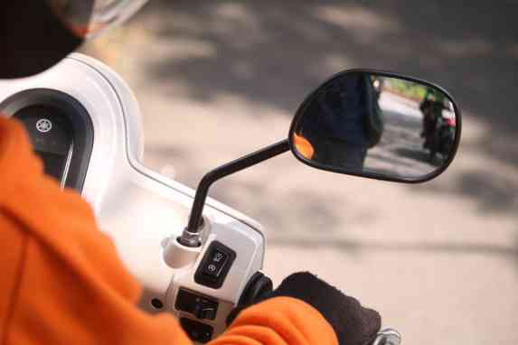Tips Supaya Terhindar Dari Area Blind Spot Saat Berkendara Sepeda Motor