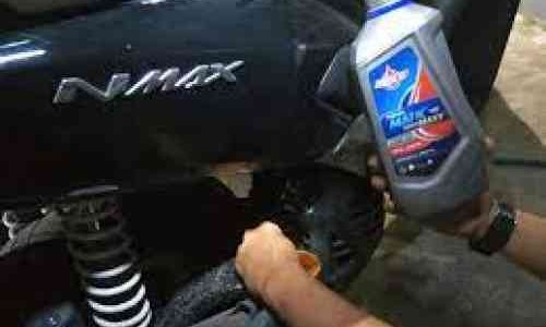 Penting untuk Motor, Begini Tips Memilih Oli yang Tepat untuk Motor Matic Terkini