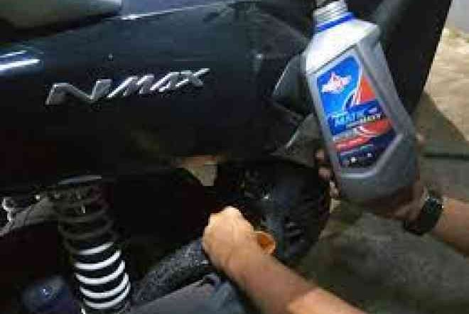 Penting untuk Motor, Begini Tips Memilih Oli yang Tepat untuk Motor Matic Terkini