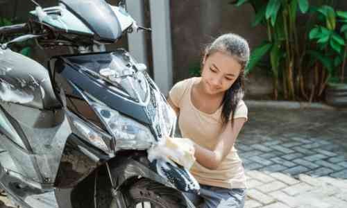 Bagian Berikut Ini Jangan Sampai terkena Air Saat Mencuci Motor, Bahaya