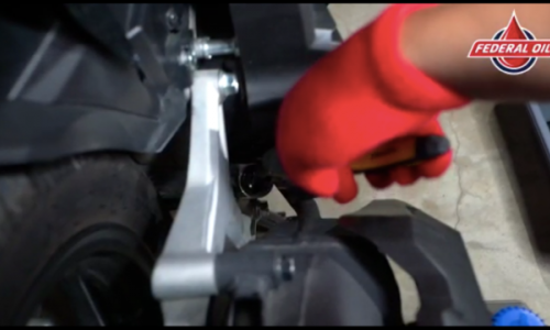 Mau Tahu Oli Mesin Motor Kamu Berkurang Apa Tidak ? Begini Caranya, Bisa dikerjakan Sendiri