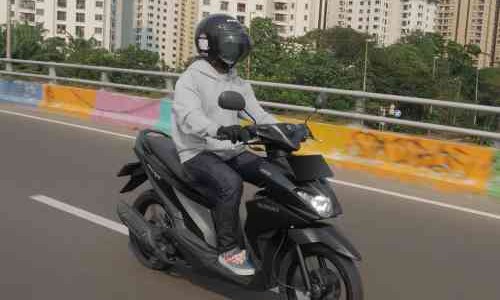 Perhatikan Tiga Poin Berikut Supaya Aman dan Nyaman saat Naik Motor