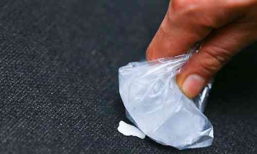 Tips Ampuh Hilangkan Bekas Permen Karet Di Jok Kulit Motor Kesayangan