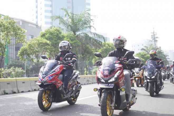 Tips Menjaga Jarak Aman Saat Berkendara, Segini Jarak Aman Saat Mengendarai Motor