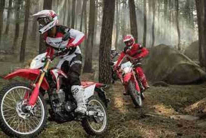 Tips Jitu Naik Motor Trail Untuk Orang Berbadan Kurang Tinggi