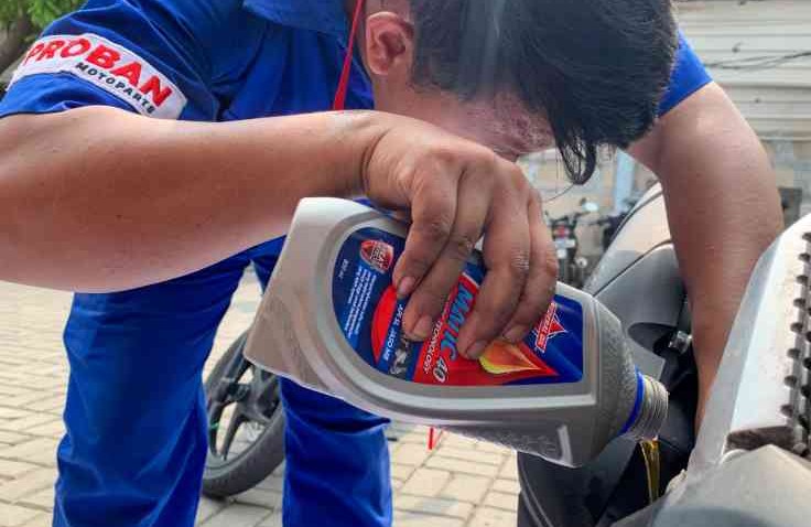 Hal-Hal Yang Boleh Dilakukan Serta Tidak Boleh Dilakukan Saat Ganti Oli Dirumah