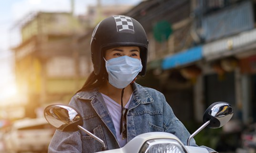 Lima Tips Berkendara Makin Irit Menggunakan Sepeda Motor