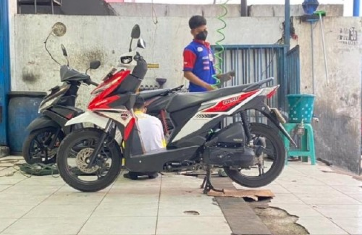 Dua Jenis Oli Yang Harus Diganti Di Motor Matic