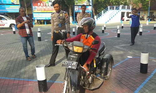 Yuk Kenalan Dengan SIM Khusus Pengendara Difabel