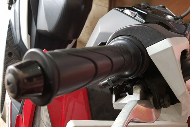 Ternyata Ini Alasan Mengapa Kabel Gas Sepeda Motor Modern Ada Sepasang