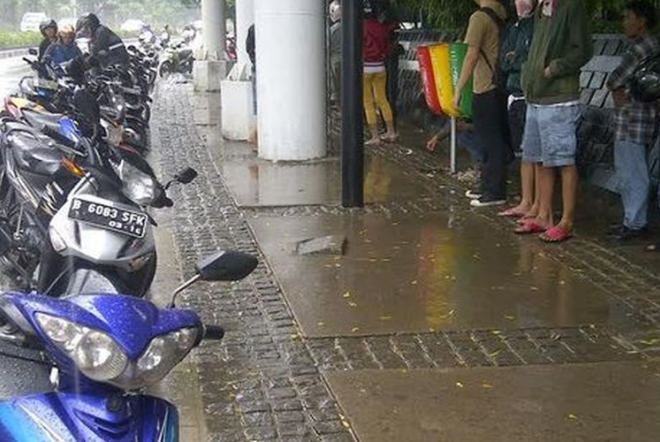 Hal Yang Perlu Diperhatikan Saat Berhenti Diwaktu Hujan