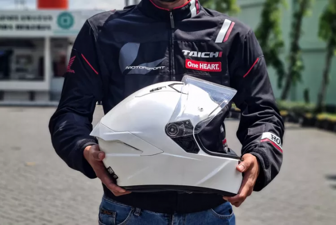 Mengenal Sertifikasi Helm Sepeda Motor yang Bisa Buat Nyaman Saat Berkendara