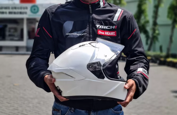 Mengenal Sertifikasi Helm Sepeda Motor yang Bisa Buat Nyaman Saat Berkendara