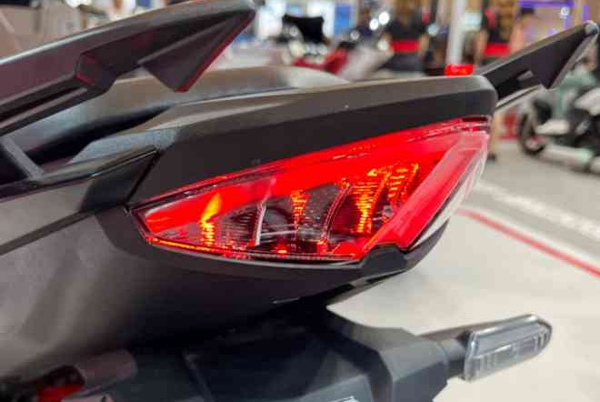 Ternyata Ini Alasan Lampu Rem Berwarna Merah