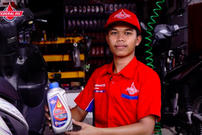 Rutin Ganti Oli Setiap Bulan Bisa Bikin Mesin Motor Feders Makin Nyaman