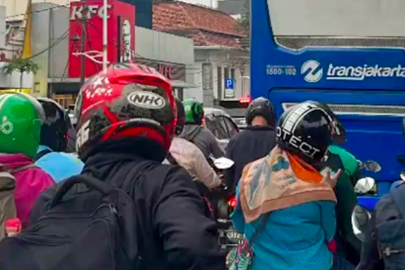 Cara Menjaga Suhu Mesin Motor Matic Tetap Dingin Walaupun Sering Menerjang Kemacetan