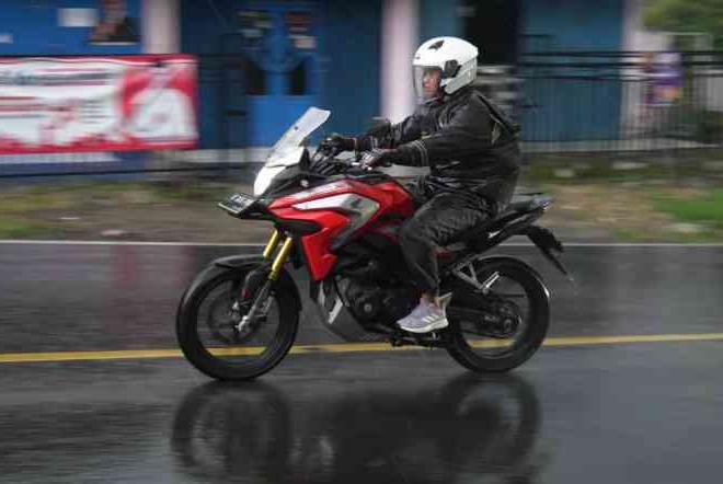 Tekanan Ideal Angin Ban Saat Digunakan di Musim Hujan