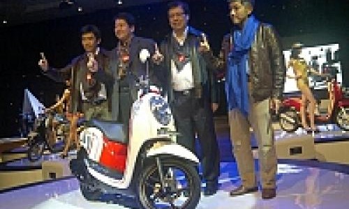 Honda Scoopy Injeksi Cuma Naik Rp 150 Ribu!